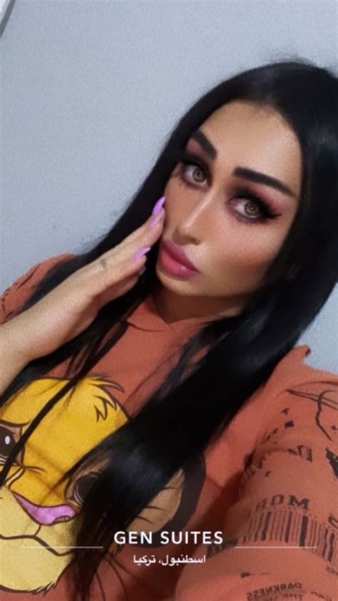 Sara Arabic shemale xxl 21 cm Algerian Transsexual escort in İstanbul