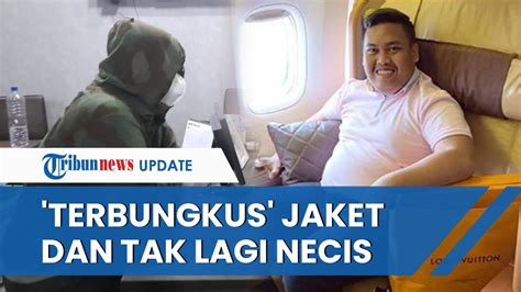 Penampakan Ajudan Pribadi Saat Ditangkap Terbungkus Jaket Membisu