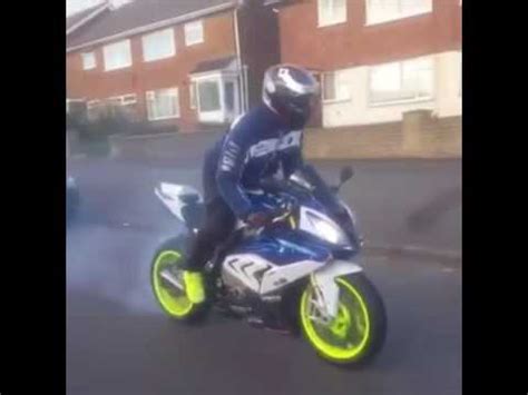 BMW S1000rr Rolling Burnout On The Streets Of Birmingham YouTube