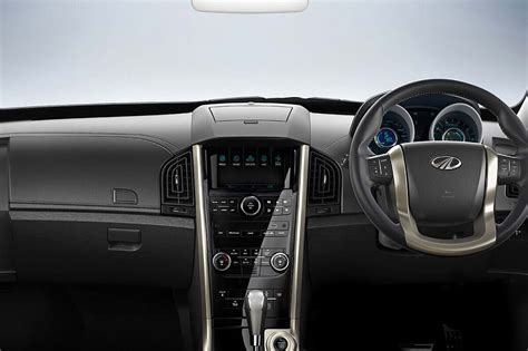 Next-gen Mahindra XUV500 Interior Details | Mad About Mahindra