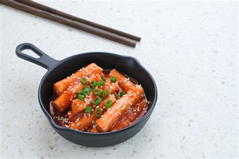 Pastel De Arroz Tteokbokki O Topokki Popular Comida Callejera Coreana