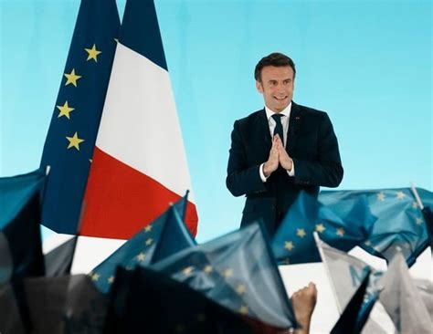 Französische Präsidentschaftswahl Macron liegt vor Le Pen