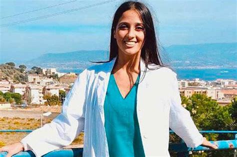 Lorena Vittima Di Femminicidio Viene Proclamata Dottoressa In Medicina