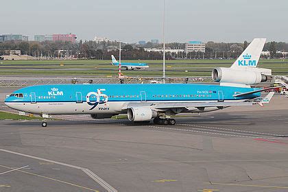 PH KCE KLM Royal Dutch Airlines McDonnell Douglas MD 11