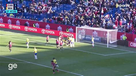 Vídeo Aos 47 min do 2º tempo defesa de Letícia do Brasil contra o