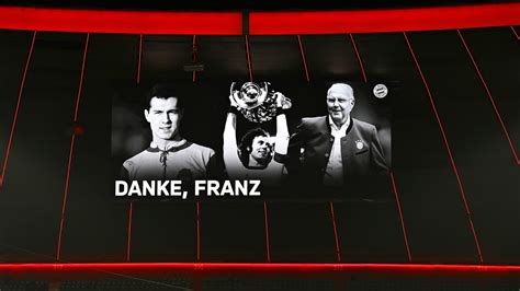 Torhymne Trikot Trauerflor Der Fc Bayern Gedenkt Franz Beckenbauer