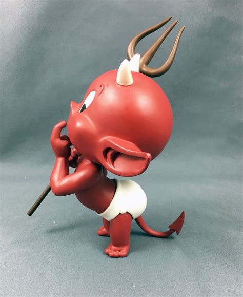 Hot Stuff Harvey Comics Démons et Merveilles inch Resin Figure Hot Stuff hesitant