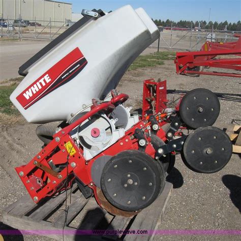 6 White 8000 Series Planter Row Units In Hesston Ks Item Ax9592