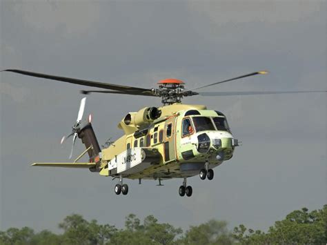 Cyclone helicopter sea trials - 322 landings and takeoffs from HMCS ...