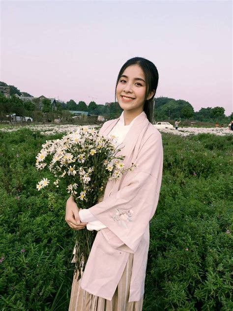 Không ngờ hot girl Bắc Ninh đóng Quỳnh búp bê nhí gợi cảm thế này