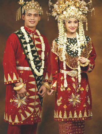 21 Traditional Outfit Betawi ideas | traditional outfits, traditional ...