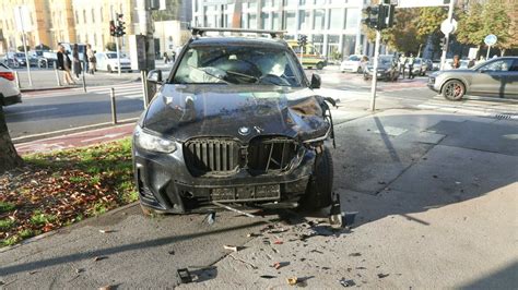 Foto Sudar U Centru Zagreba Ima Ozlije Enih Hitna Je Tu Sve Je Puno