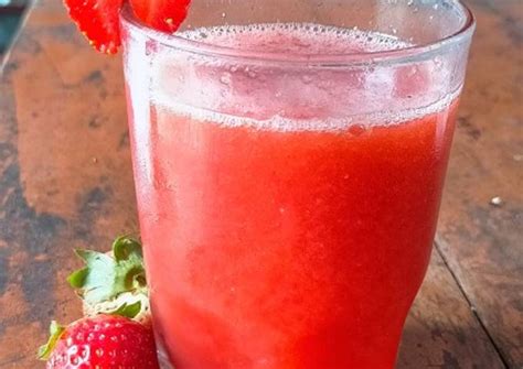 Resep Jus Strawberry Seger Oleh Masakyukna Cookpad