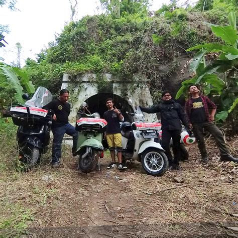 Komunitas Vespa Ini Touring Untuk Menggali Sejarah Pulau Jawa Oto