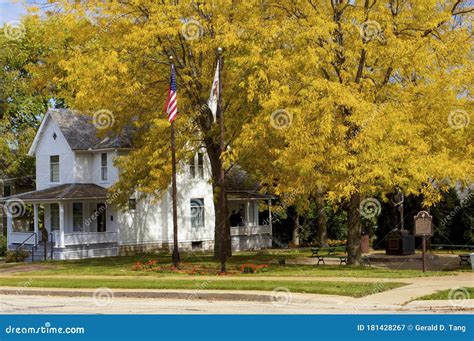 Ronald Reagan Boyhood Home 804452 Stock Image Image Of Attractions