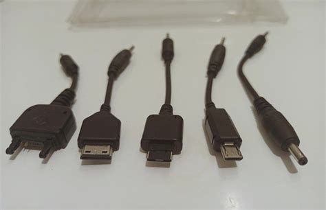 Комплект кабеля и переходников для зарядки различных современных и ...