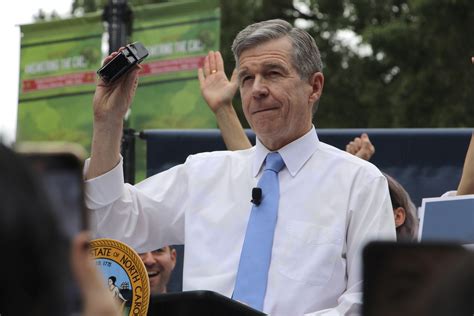 North Carolina Gov. Roy Cooper declares 'state of emergency' over ...