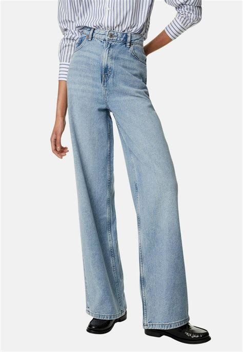 Marks And Spencer High Rise Wide Leg Flared Jeans Light Indigo Hellblau Zalando At