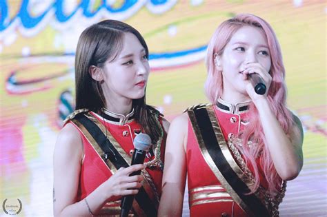 Moonbyul X Solar Mamamoo Seasons Concert In Tw