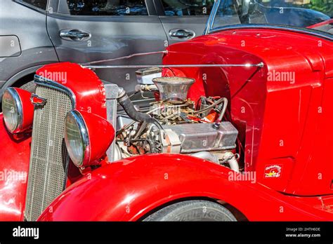Chevrolet Hot Rod Engine Bay Stock Photo Alamy