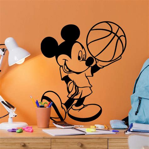 Adesivo De Parede Mickey Jogador De Basquete Decore Magia Da Disney