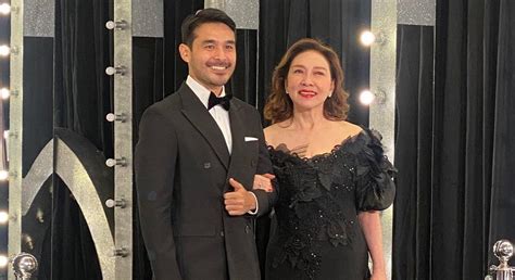 Atom Araullo Mel Tiangco Arrive At Gma Gala Night Gma News Online