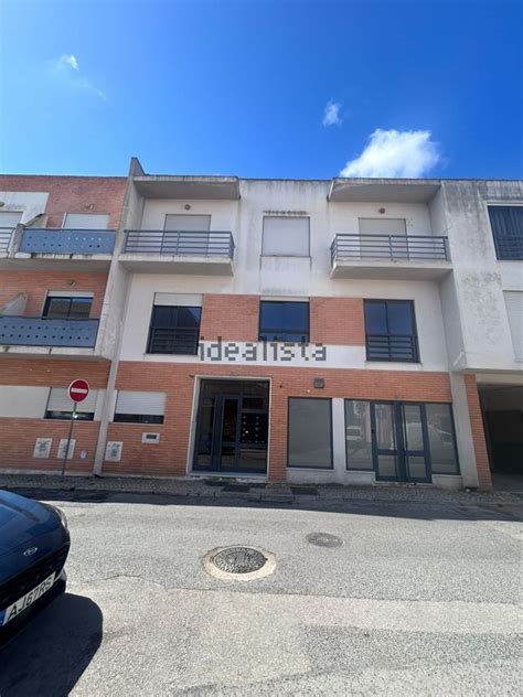 Apartamento T2 à venda na rua Luís de Camões Baixa da Banheira Baixa