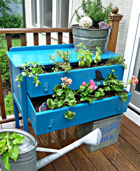 10 Interesting Diy Ideas How To Repurpose Your Old Furniture