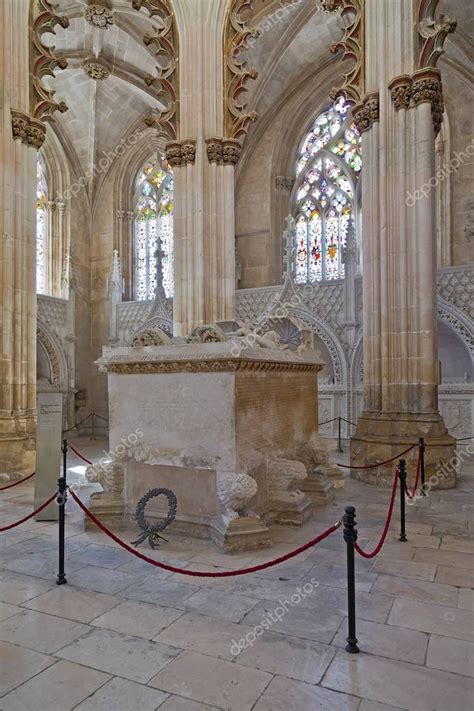 Monasterio de Batalha Tumba gótica del rey Dom Joao I y la reina doña