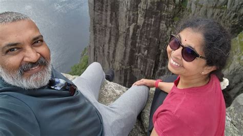 South News SS Rajamouli And Wife Rama Go All Adventurous At Pulpit