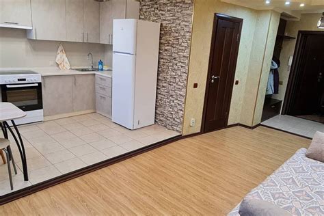 2-комн. студия посуточно, отзывы ★5.0, Комсомольская ул., 271К2, Южно ...