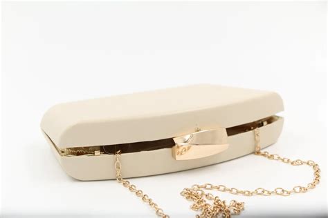 FABUCCI Nude Clamshell Clutch Trendy Bags TikTok Viral