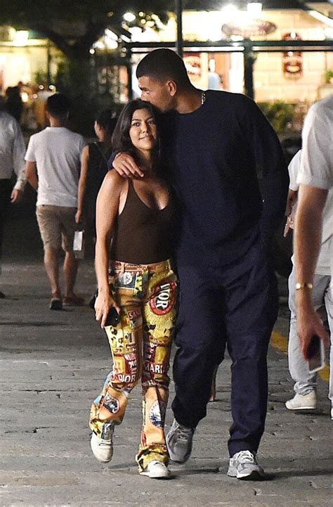 Photo Exclusif Kourtney Kardashian Et Son Compagnon Younes Bendjima