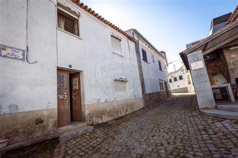 Casa Ou Moradia Venda Na Travessa Da Igreja Vale Da Senhora Da P Voa