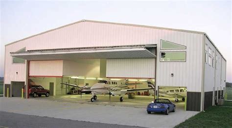 Customized Prefabricated Steel Aircraft Hangars With Hanger Homes