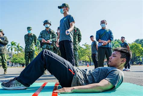 117旅新式體能測驗示範 提升部隊戰力 漢聲廣播電臺