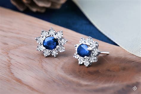 Boucles D Oreilles Eternel Edelweiss Marguerite Illusion Saphir Et