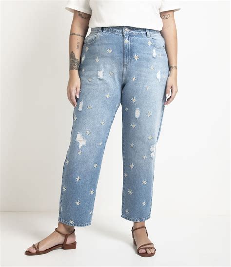 Calça Mom Jeans Com Bordados De Flores Margaridas Curve And Plus Size