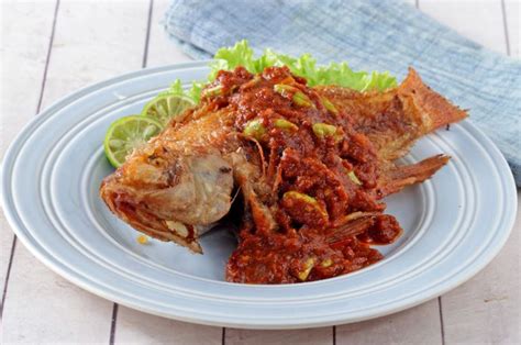 Resep Ikan Goreng Sambal Petai Menu Praktis Dengan Rasa Dan Aroma