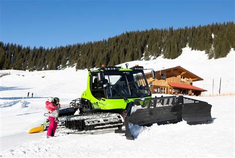 The New Pistenbully E Clean Quiet Sustainable Seilbahnen