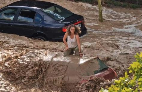 Alluvione Lampo Sorprende Tutti Persone Trascinate Sui Tetti Delle