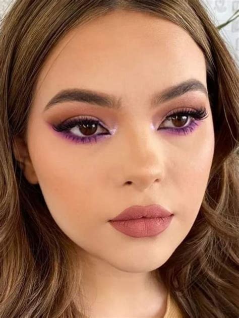 Pin de Itzamara Vázquez en makeup inspo Maquillaje de ojos púrpura