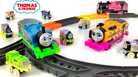 UNBOXING THOMAS FRIENDS GLOW IN THE DARK COLLECTION WITH MASTER TRACK