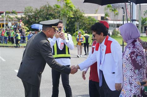 Kepala BPIP Sambut Iringan Duplikat Bendera Pusaka Dan Teks Proklamasi