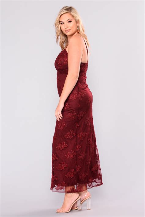 A Night In Tokyo Lace Dress Burgundy Fashion Nova