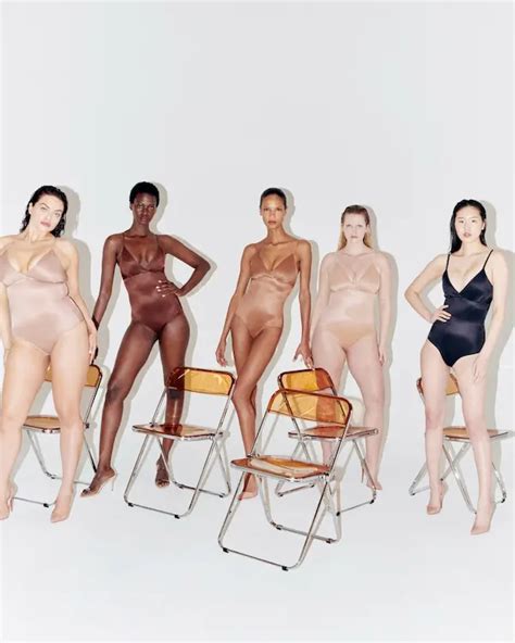 Honeylove Vs Skims Which Shapewear Is Better Clothedup