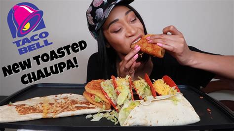 New Toasted Chalupa Taco Bell Mukbang Youtube