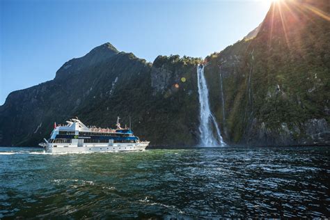 Real NZ Milford Sound Day Trip in Queenstown