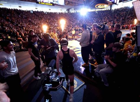 Photos Iowa Wrestling Vs Iowa State In The Iowa Corn Cy Hawk Series 12