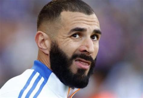 Karim Benzema D Nya Kupas Nda Forma Giyemeyecek